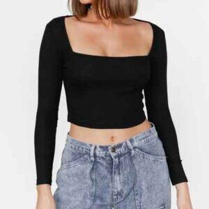 AND NOW THIS Long Sleeve Square Neck Crop Top - size Small